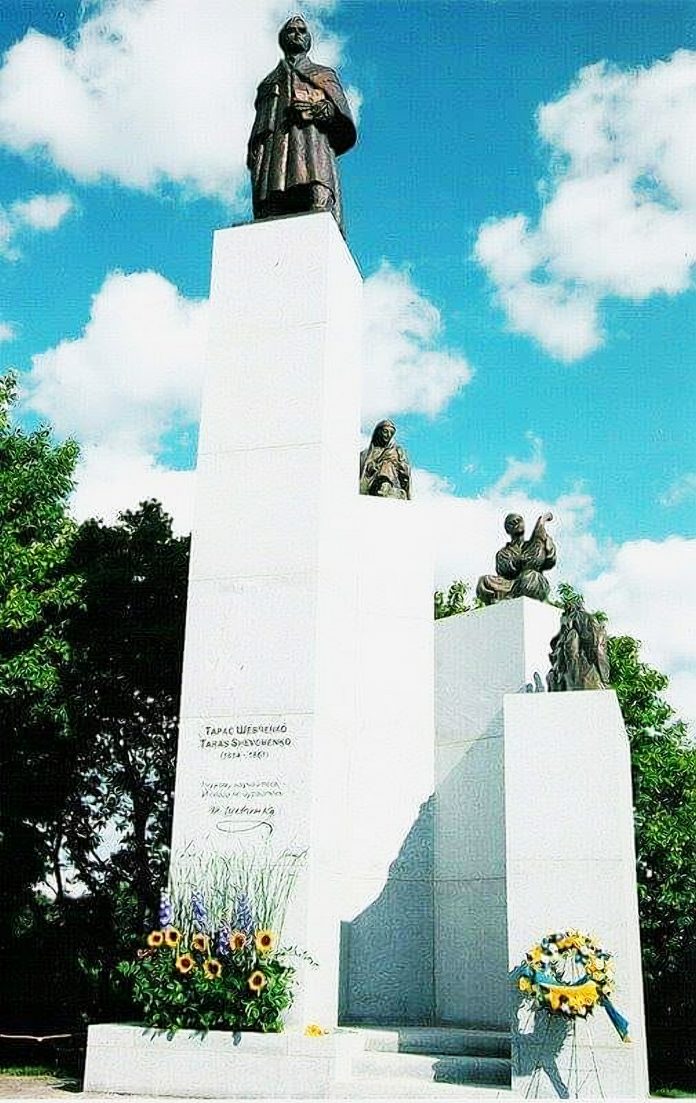 Пам’ятник Тарасові Шевченку у столиці Канади Оттаві