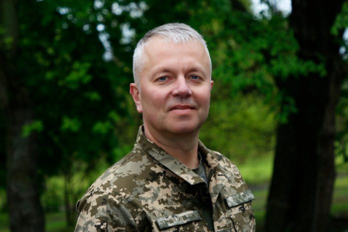 Поет Борис Кутовий: «На війні моє серце забилося в ритмі українських…