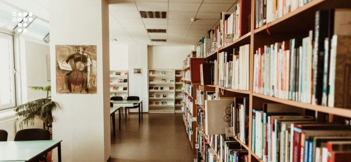 Понад 100 мільйонів примірників російських книжок потрібно вилучити з українських бібліотек