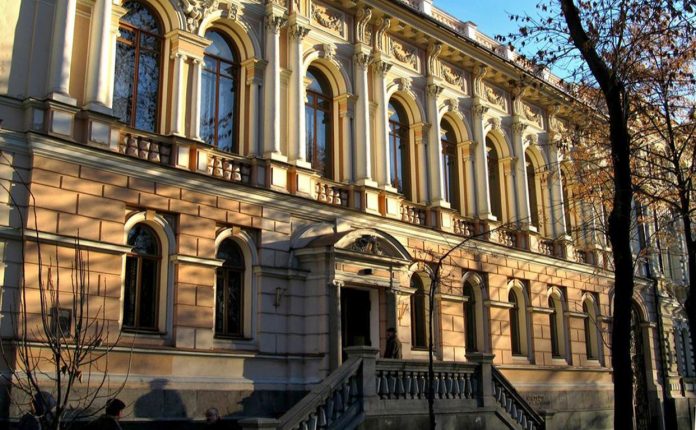 Була закрита впродовж 100 років: музей Ханенків відкриє свою унікальну бібліотеку